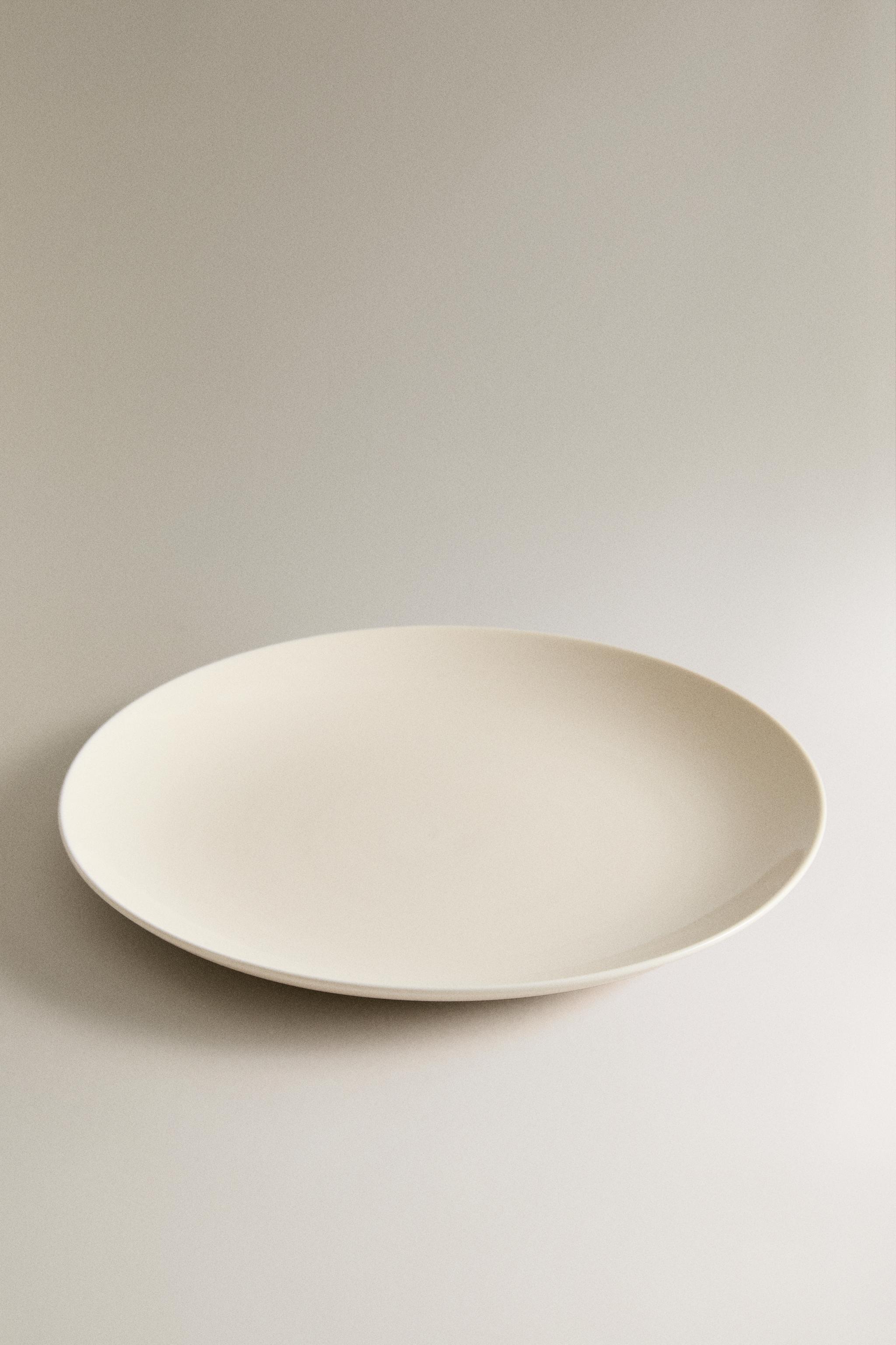 PLAIN STONEWARE DESSERT PLATE